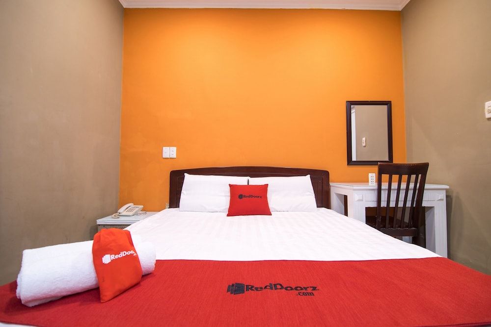 undefined RedDoorz @ Nguyen Kiem Street 3