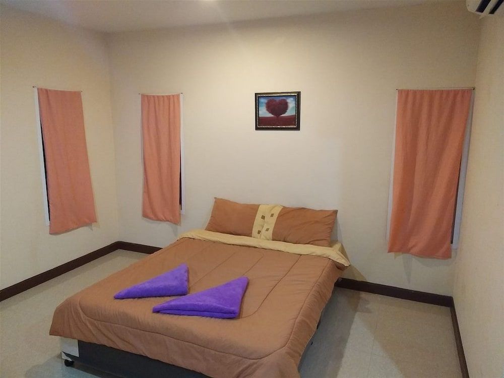 Yamsurl House Resort Bungalow 4