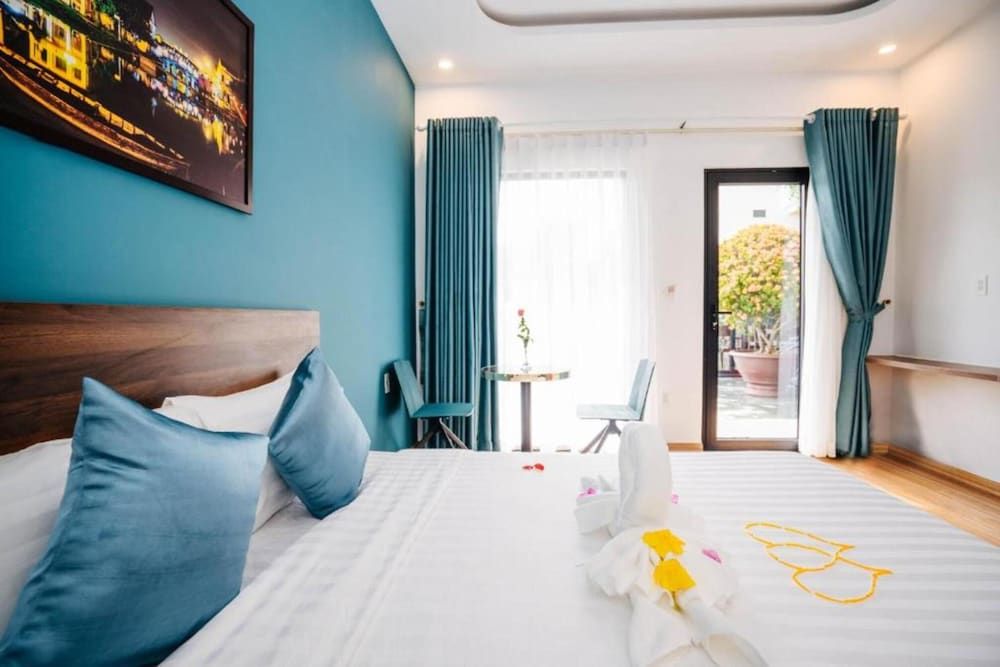 Lip Lip Villa Deluxe Double Room 3