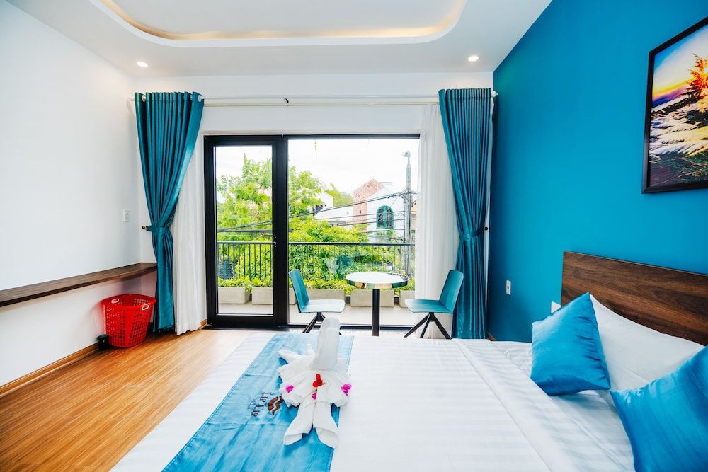 Lip Lip Villa Deluxe Double Room, Pool View 2