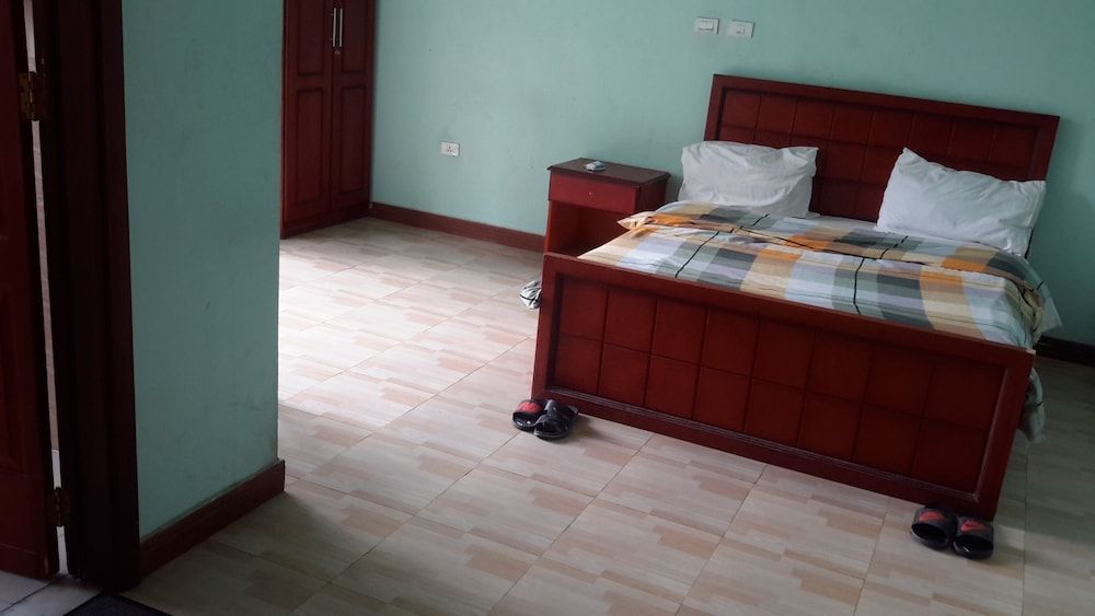 undefined 20/20 Guest House 5