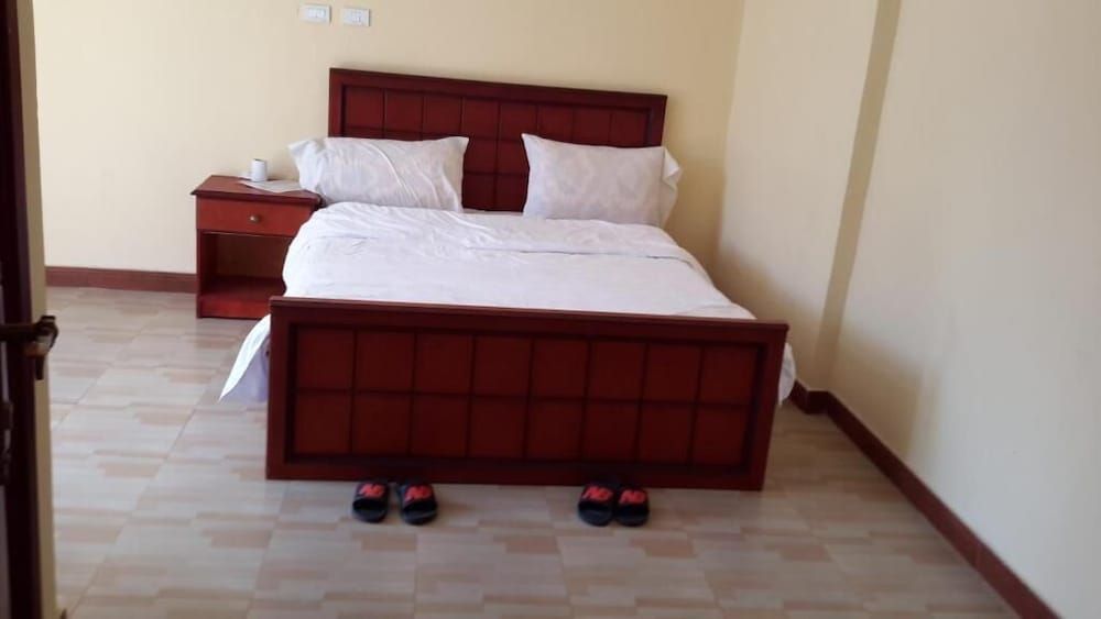 undefined 20/20 Guest House 3