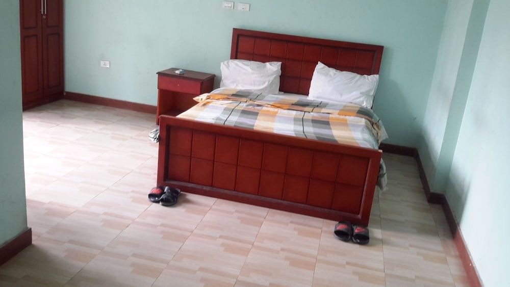 undefined 20/20 Guest House 4