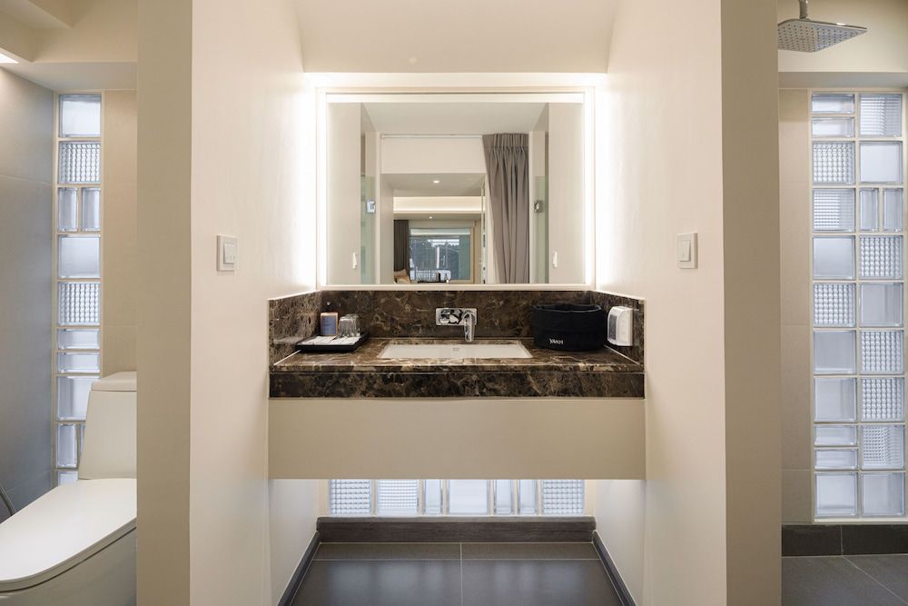 YANH Ratchawat Hotel Deluxe Double Room 6