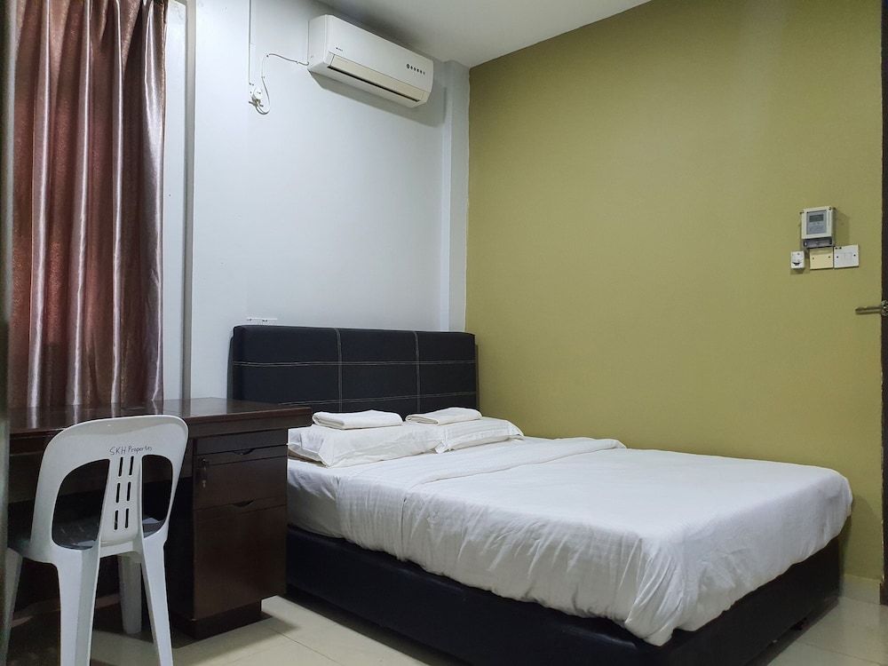 Room, Private Bathroom