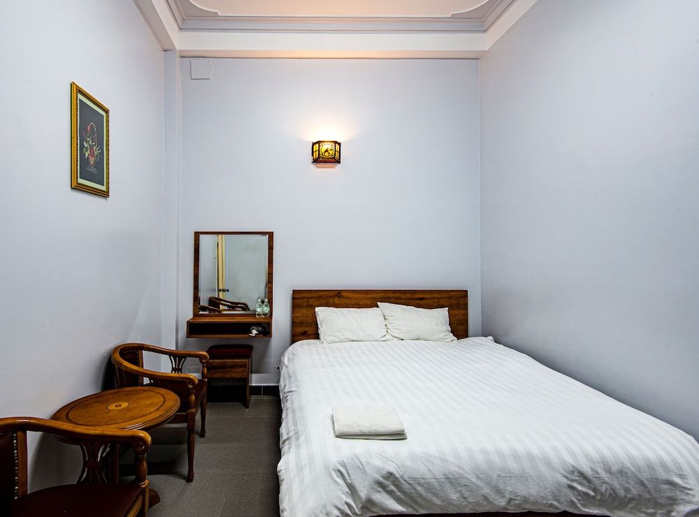 undefined Son Hung Hotel 9