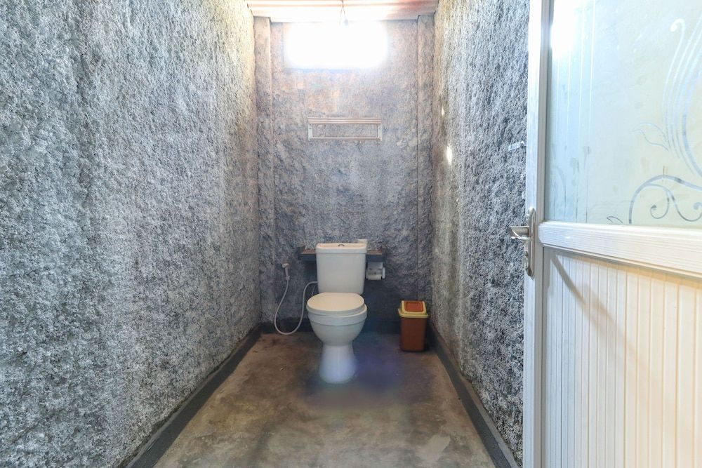 Hostel Bukit Sangcure Bunkbeds 12