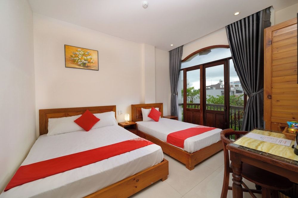 undefined Sunshine Beach Da Nang 2