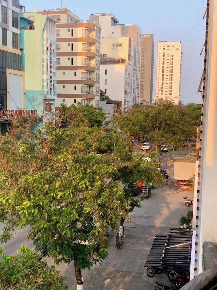 undefined Sunshine Beach Da Nang 10