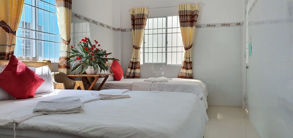 undefined Song Ngoc 10