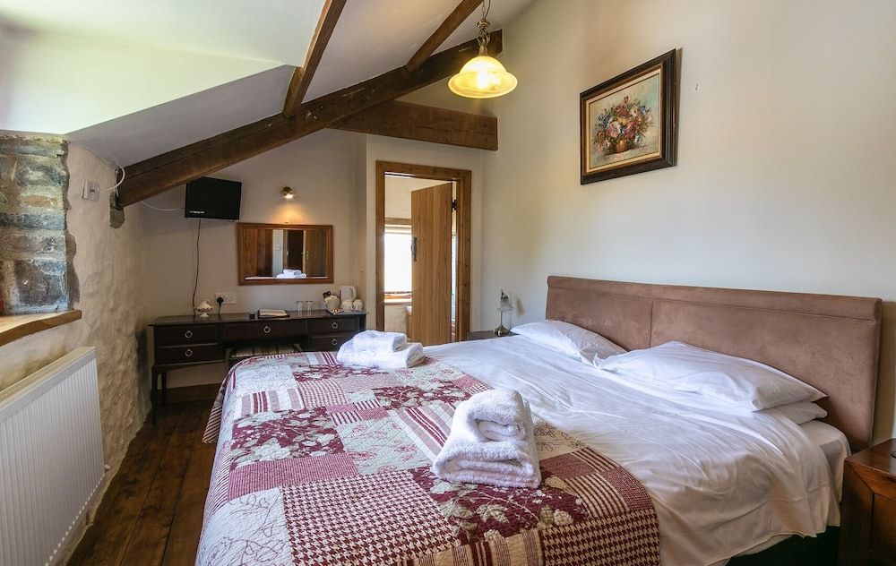 Ensuite, King and Twin