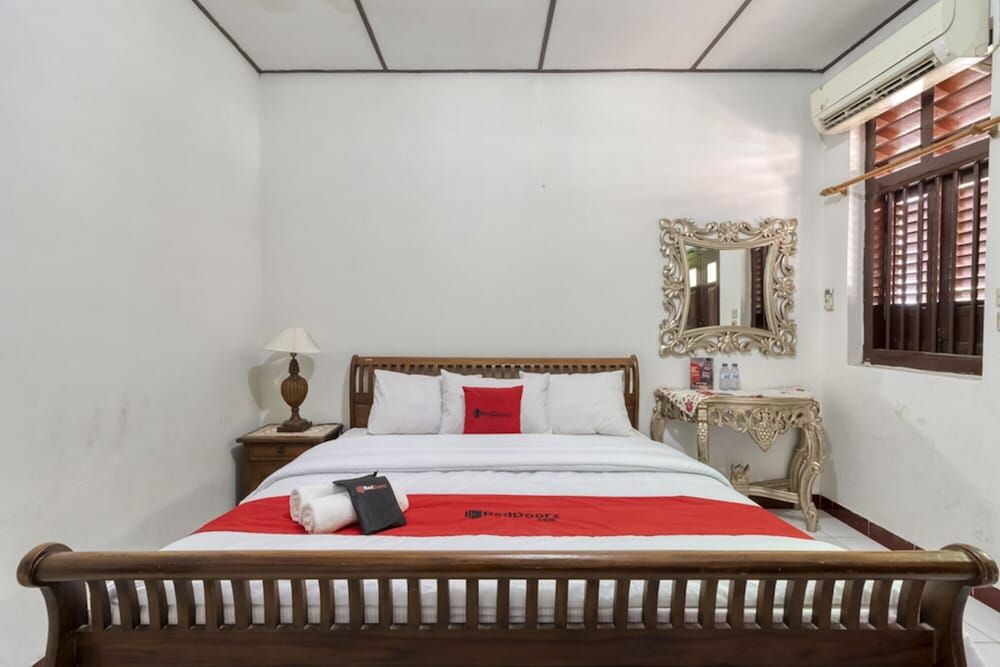 Superior Room (RedDoorz)