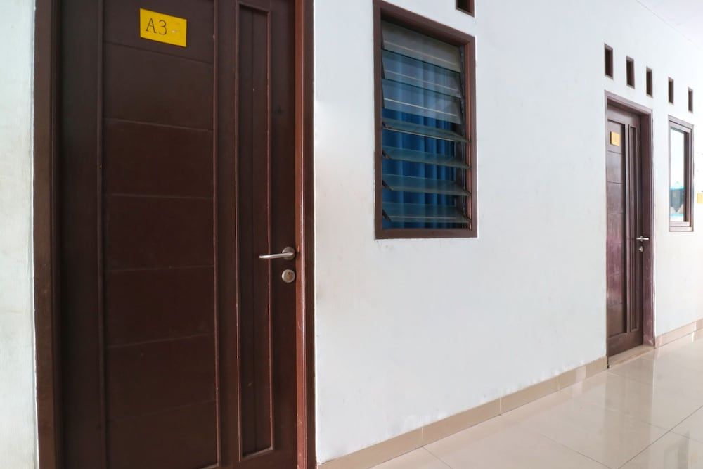 undefined Kabin Kapsul Kayu Jati V Jakarta - Male Only - Hostel 3