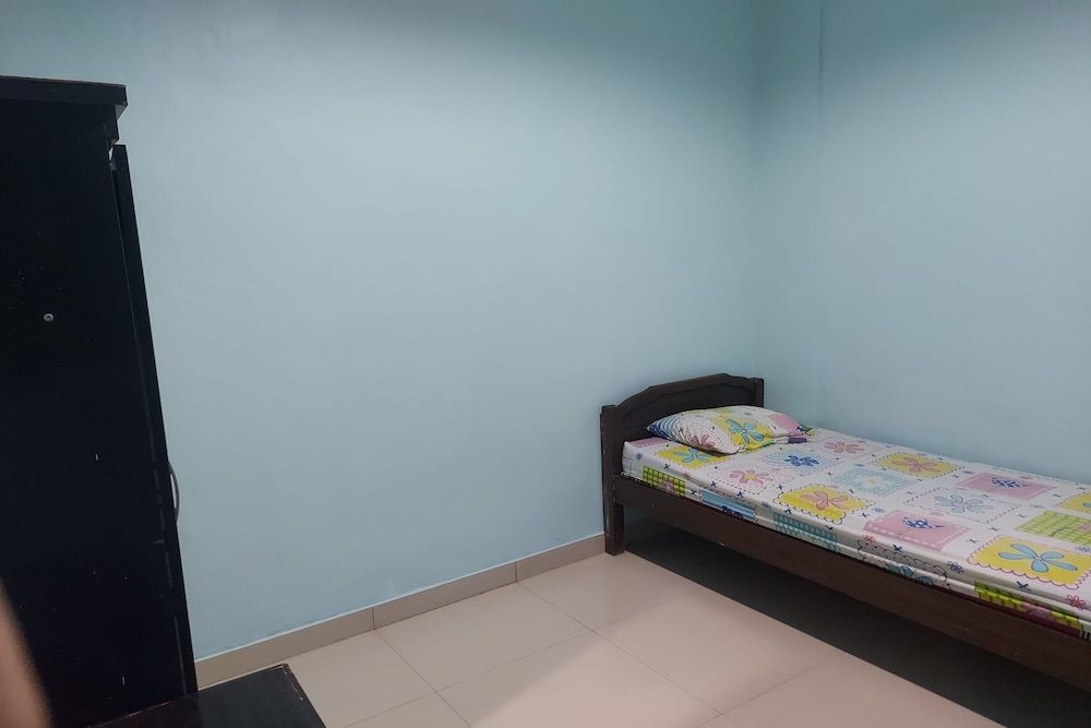 undefined Kabin Kapsul Kayu Jati V Jakarta - Male Only - Hostel 8