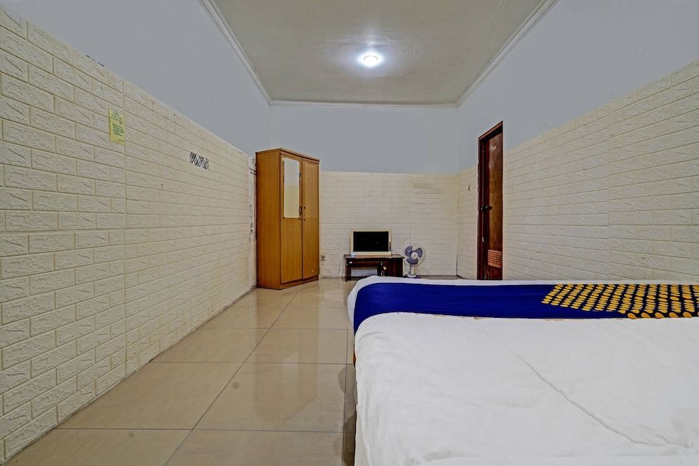 Basic Double Room