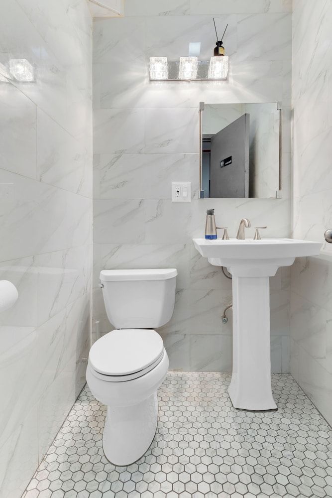 Morris Guest House Exclusive Double Room, 1 Queen Bed, Shared Bathroom 14