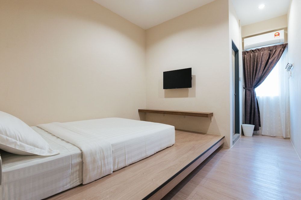 A Hotel Double Room 4