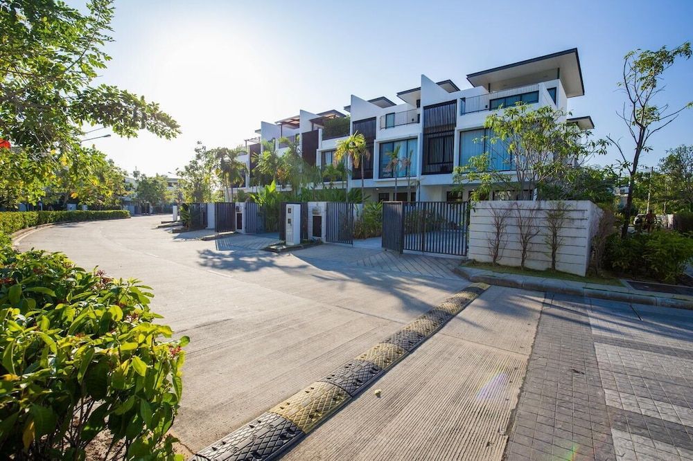 undefined Laguna Park Villas 5