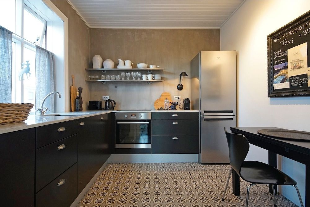 undefined Sem apartments 8