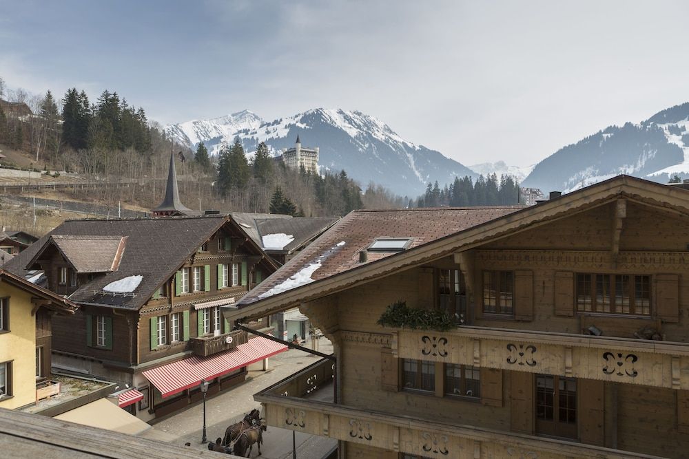 Bernerhof Swiss Quality Hotel Gstaad Family Suite 5