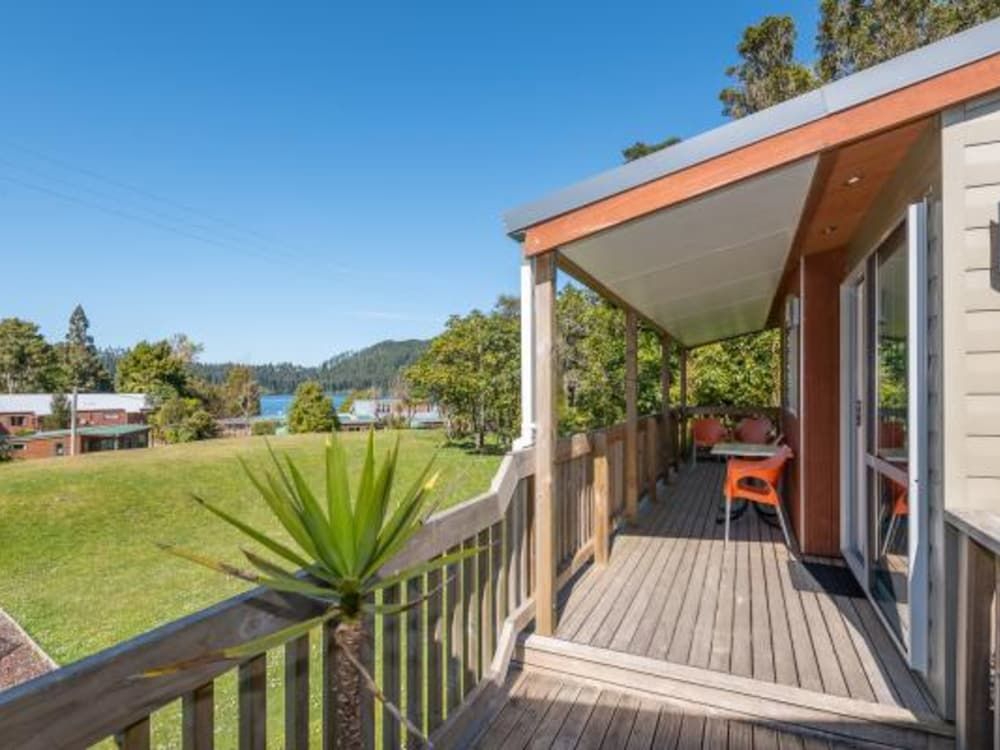 Tikitapu View Motel Room