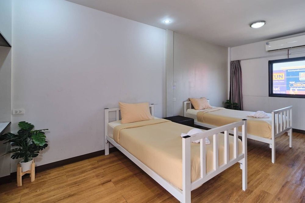 Bkk39 Airport hotel Superior Twin Room 4