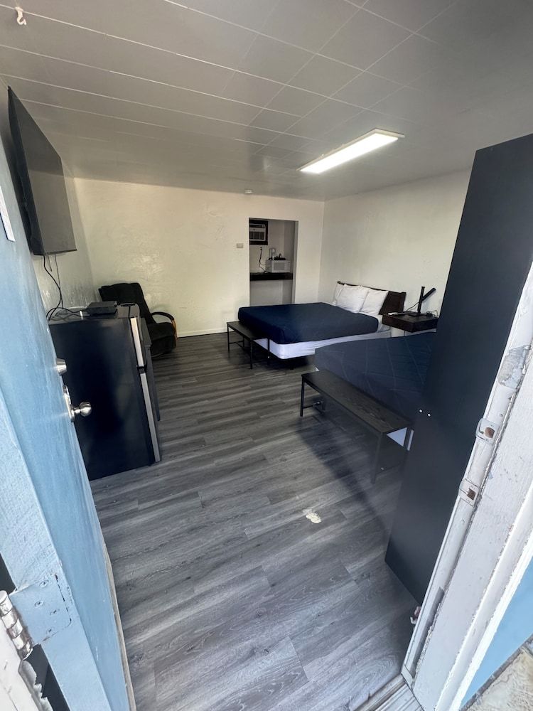 Basic Double Room