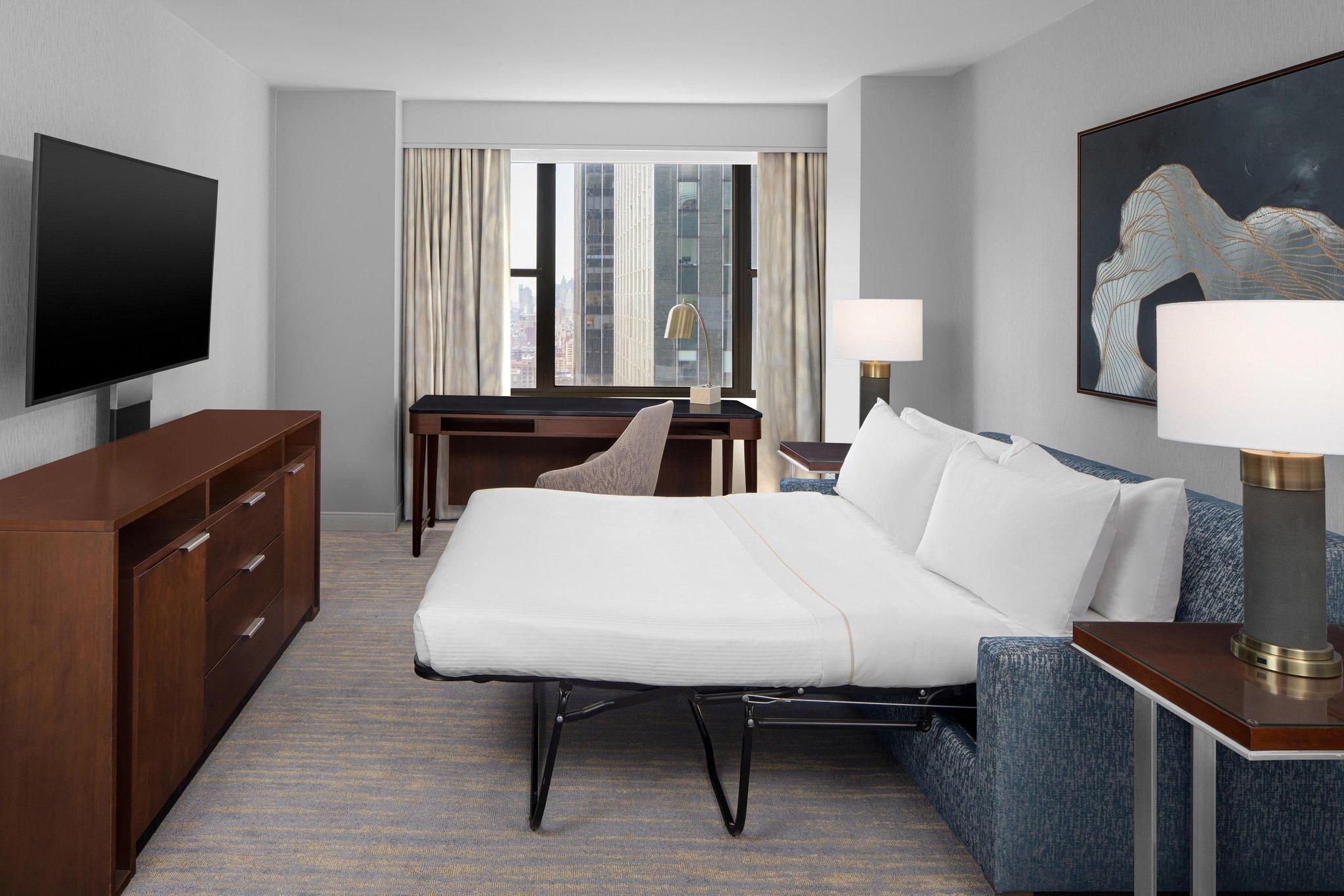 One Bedroom Suite, 1 Bedroom Suite, 1 King, Sofa bed