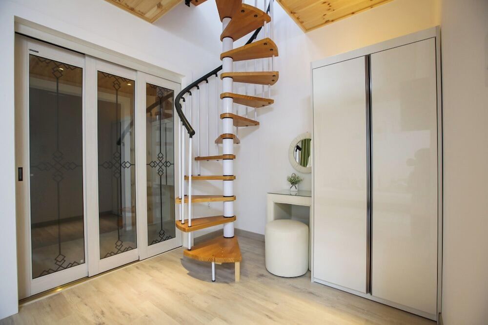 Rosedeil Room (Natural) 12