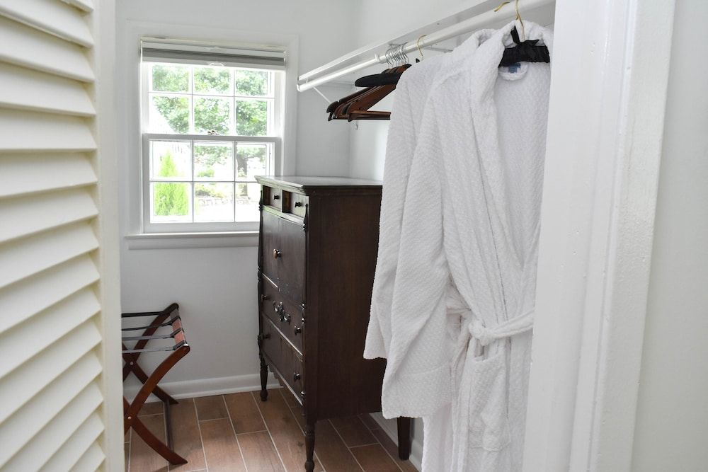 Tolley House Distiller's Retreat 4