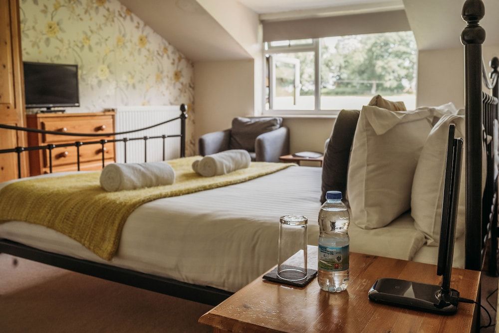 Three Wells Family Room 5