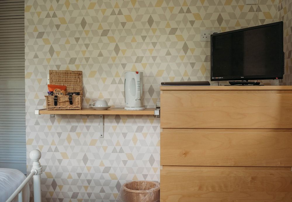 Three Wells Single Room 4