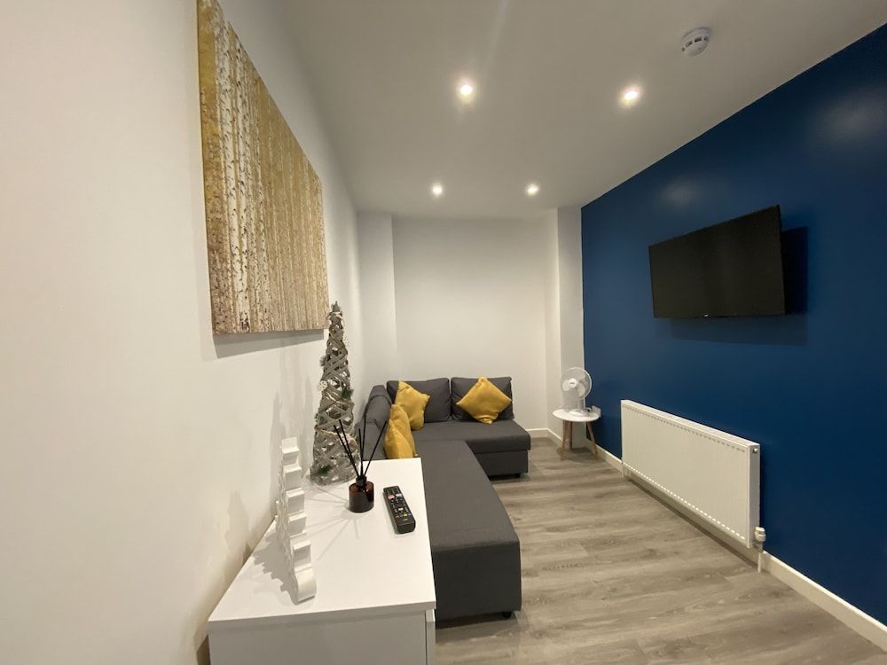 Blackpool Abode - 20 Bairstow Street Apartment, Private Bathroom (Bairstow Room 1/2) 5