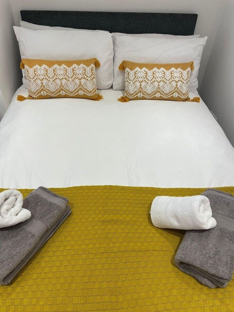 Blackpool Abode - 20 Bairstow Street Apartment, Private Bathroom (Bairstow Room 4/6) 32