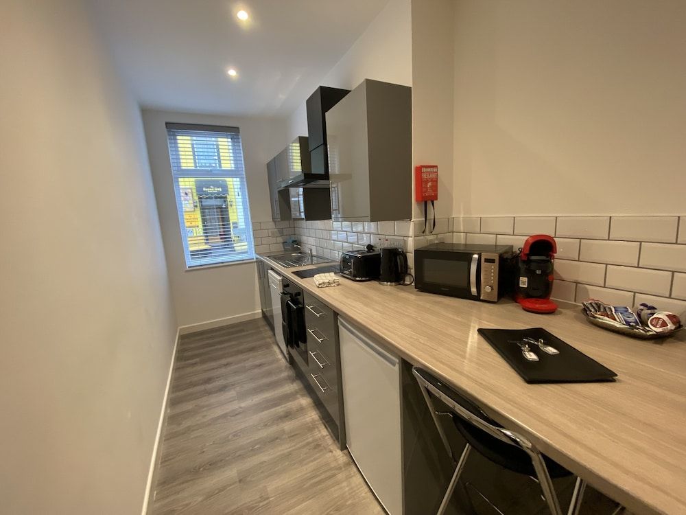 Blackpool Abode - 20 Bairstow Street Apartment, Private Bathroom (Bairstow Room 1/2) 11