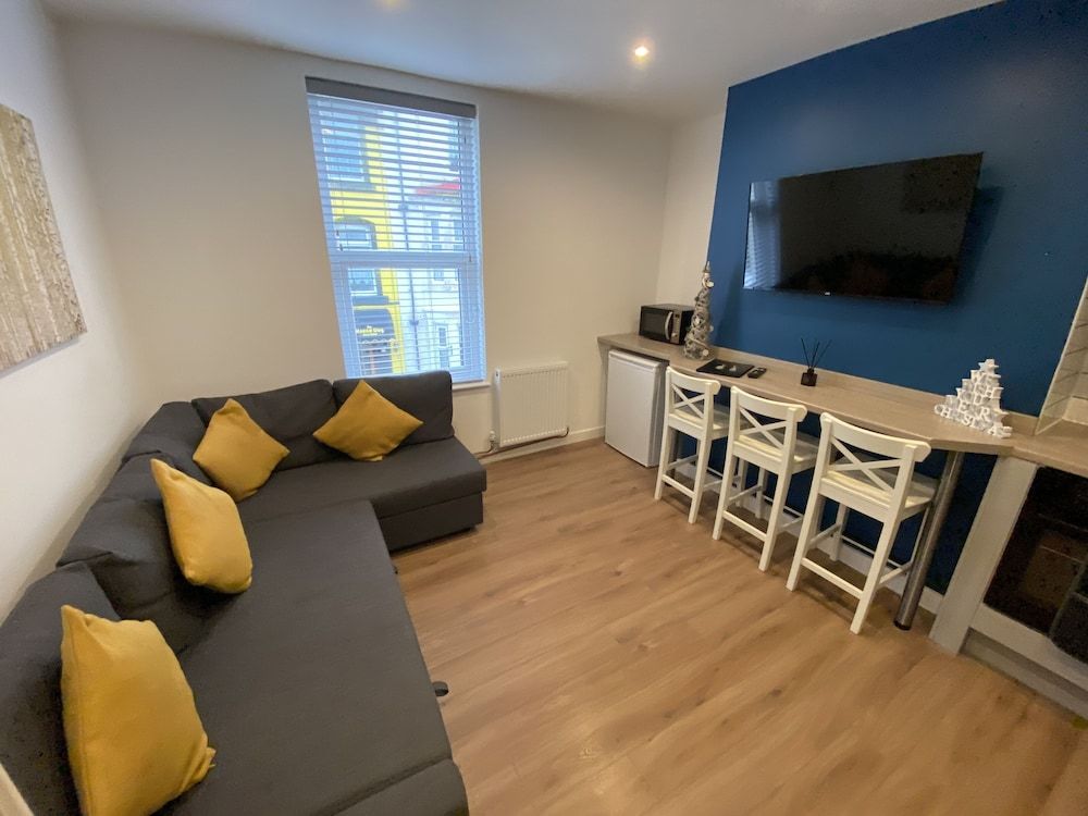 Blackpool Abode - 20 Bairstow Street Apartment, Private Bathroom (Bairstow Room 4/6) 29