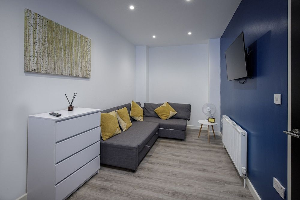 Blackpool Abode - 20 Bairstow Street Apartment, Private Bathroom (Bairstow Room 1/2) 17