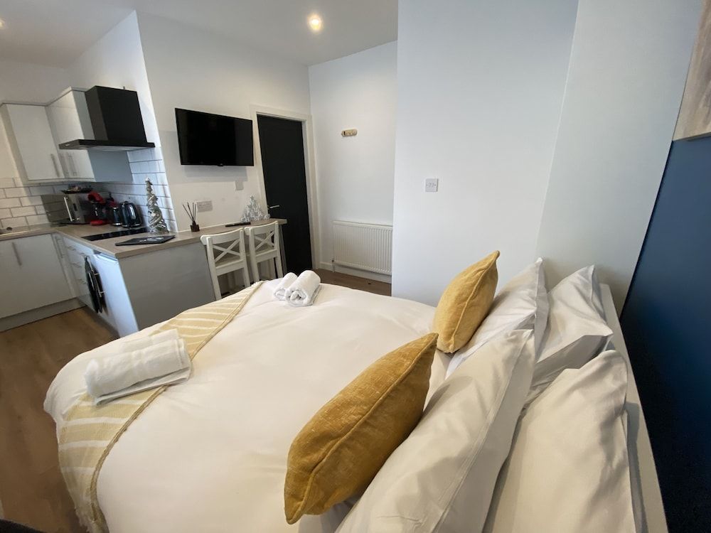 Blackpool Abode - 20 Bairstow Street Studio, Ensuite (Bairstow Rooms 3/5) 3