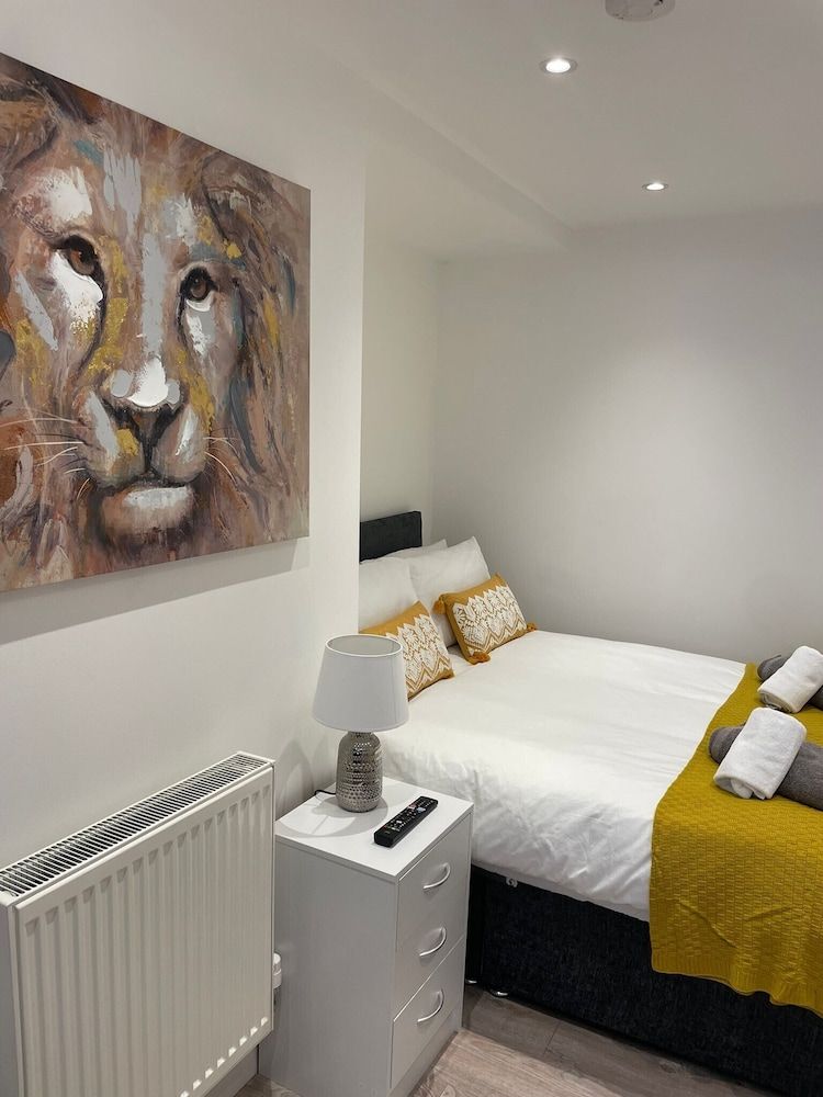 Blackpool Abode - 20 Bairstow Street Apartment, Private Bathroom (Bairstow Room 4/6) 33