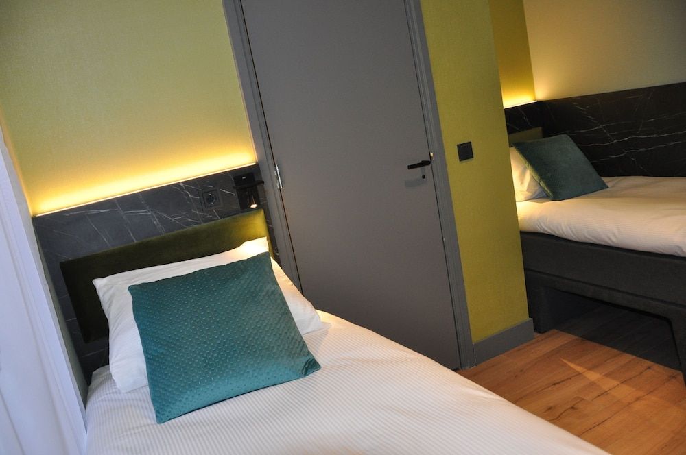 Ciao Papa Hotel Amsterdam Central Station Standard Twin Room, 2 Twin Beds, Private Bathroom