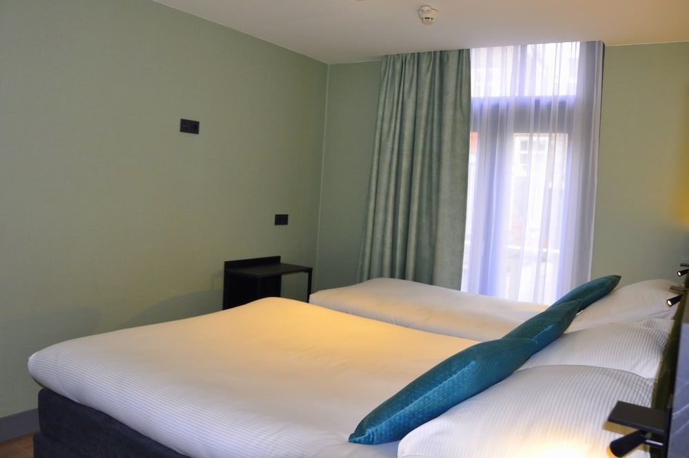 undefined Ciao Papa Hotel Amsterdam Central Station 3