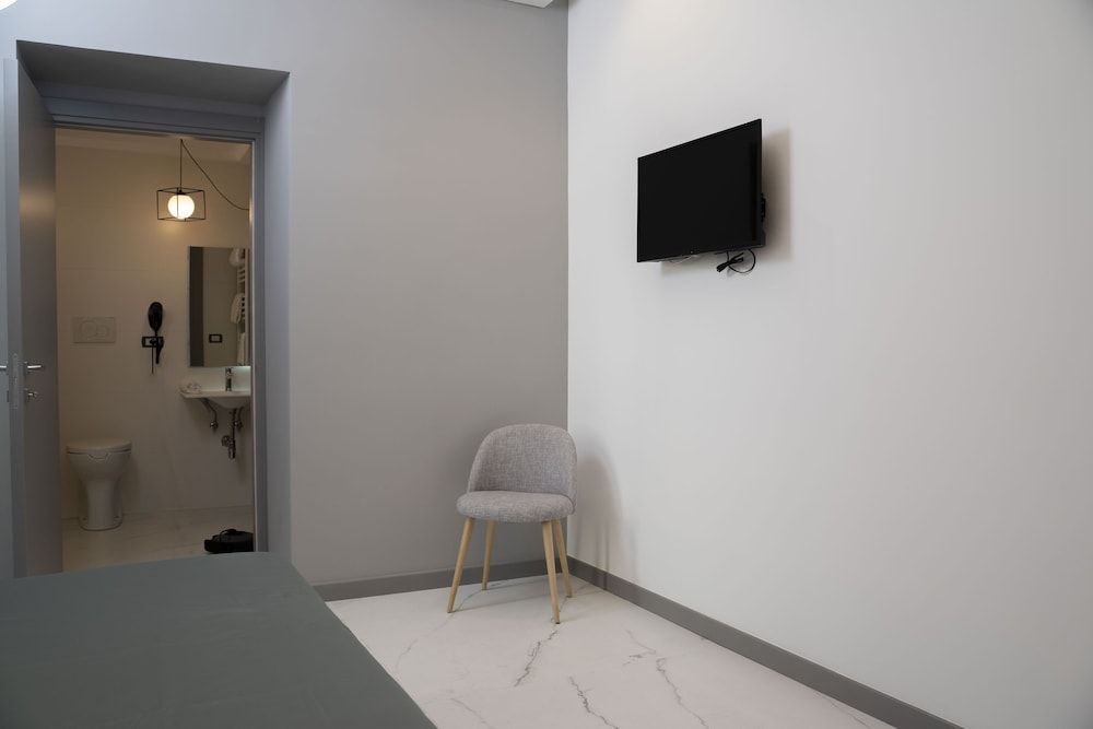 Rettifilo 311 Double Room 14