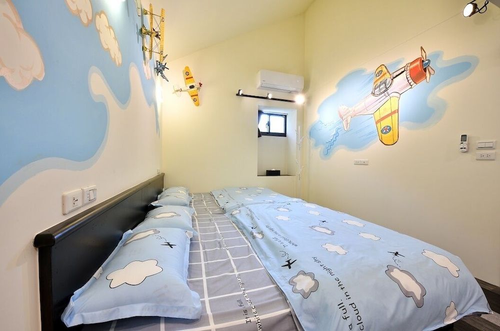 undefined Windsor's Vanilla Garden B&B