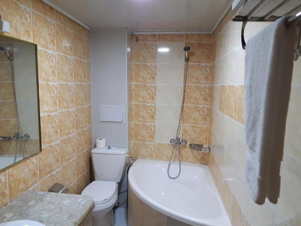 GRAND UZBEGIM Family Room 4