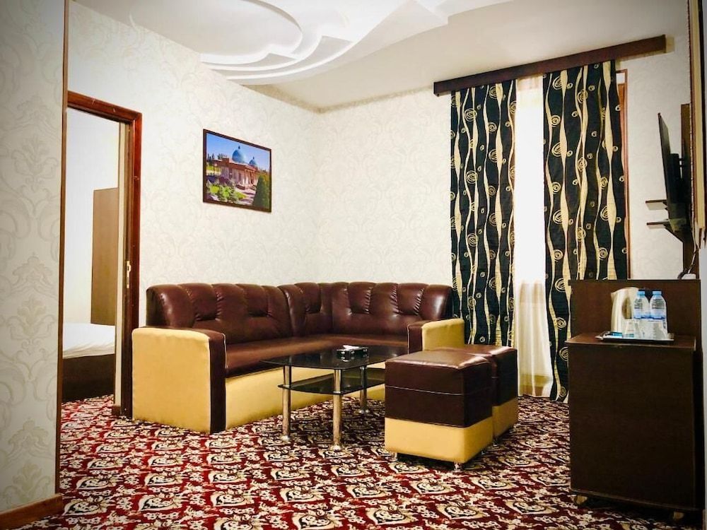 GRAND UZBEGIM Family Room 3