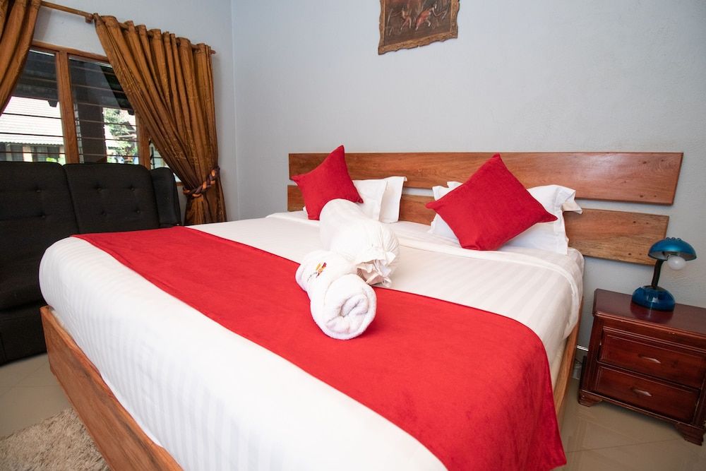 Sherbourne Lodge Standard Double Room 2