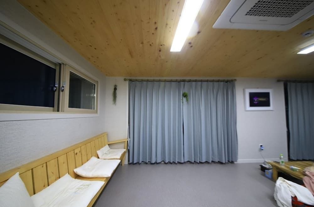 Pyramid Red Clay Pension Room (B) 7