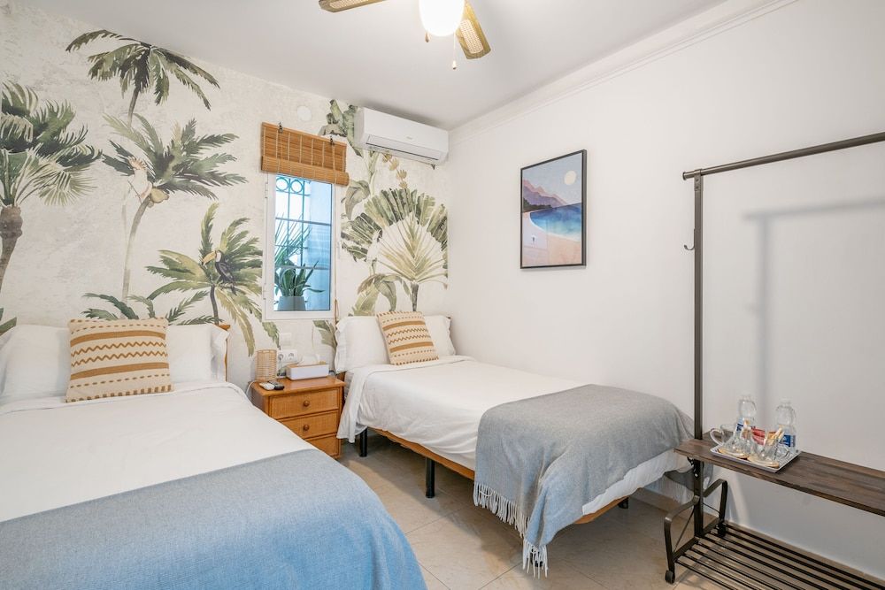 Twin Room, Private Bathroom, Courtyard View (Habitación 2)