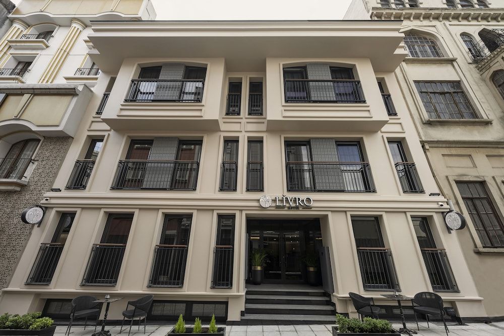 undefined Livro Hotel 8