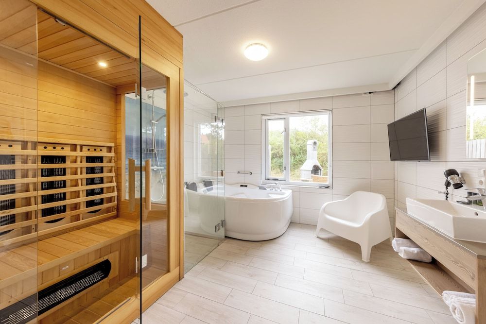 Deluxe Cottage, 1 Queen Bed (VIP)